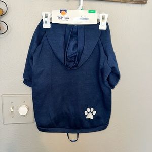 ⭐️3/$25⭐️ Top Paw Blue and White Dog Sweater